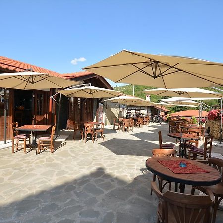 Macedonian Village Hotel & Resort Skopje Zewnętrze zdjęcie
